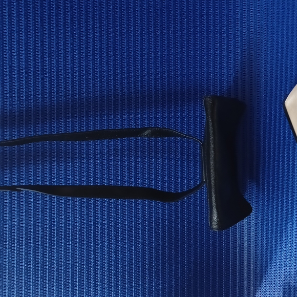 Zara - Picture 1 of 4